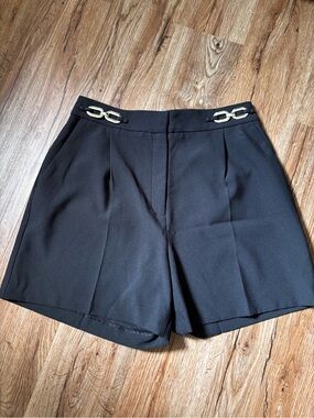 Zara Black High-Waist Dress Shorts with Gold Chain Detail